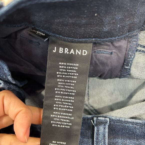 J Brand Dark Wash Skinny Jeans - Picture 7 of 7